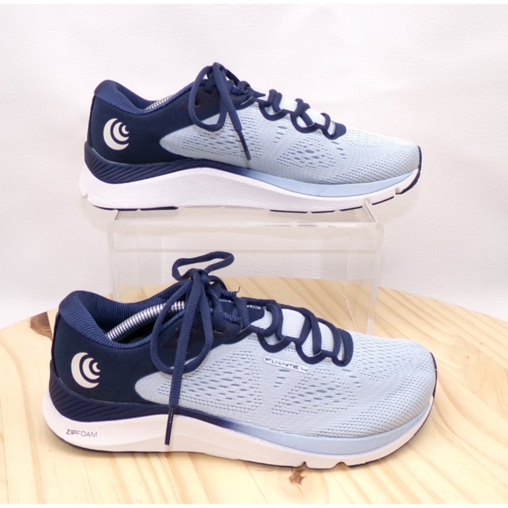Topo Fly Lyte 4 Running Shoes Womens Powder Blue White Size 7 Mesh Sneakers